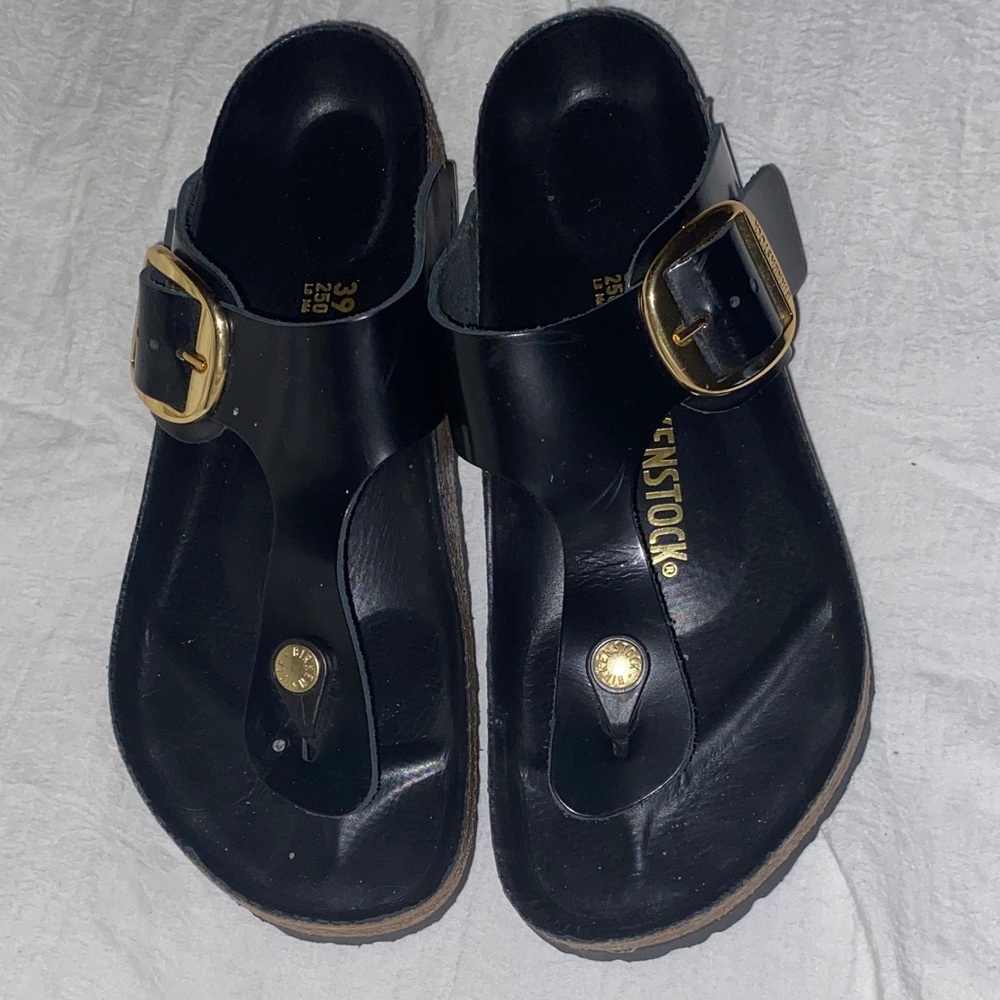 Birkenstock

Gizeh Big Buckle High Shine Sandals - Picture 2 of 8